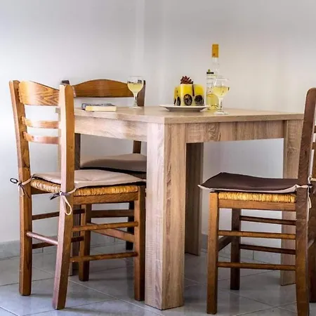 Alexandra アパート *